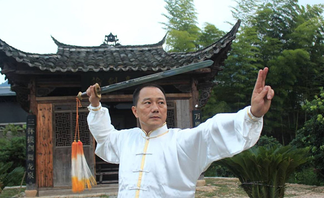 走在龍泉寶劍廠的青石板上，江湖， 武俠，你會(huì)想到什麼？